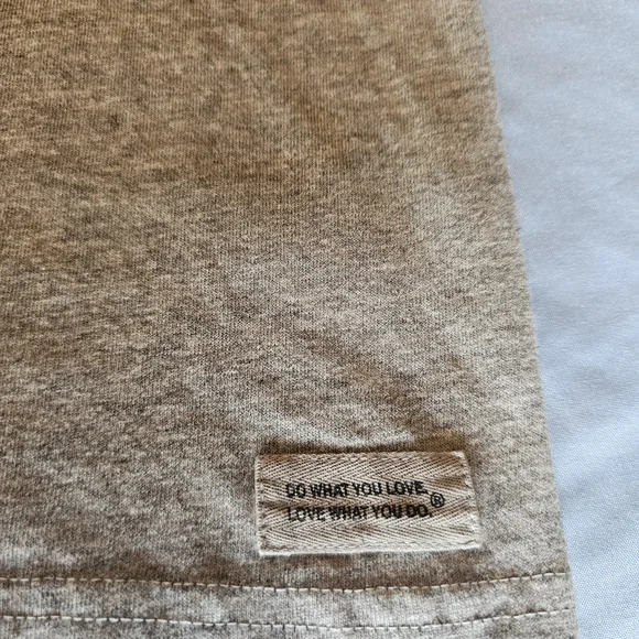 Life Is Good Crusher T-Shirt Tee Grinch Snow Day Max Gray Mens Small S - Picture 8 of 9